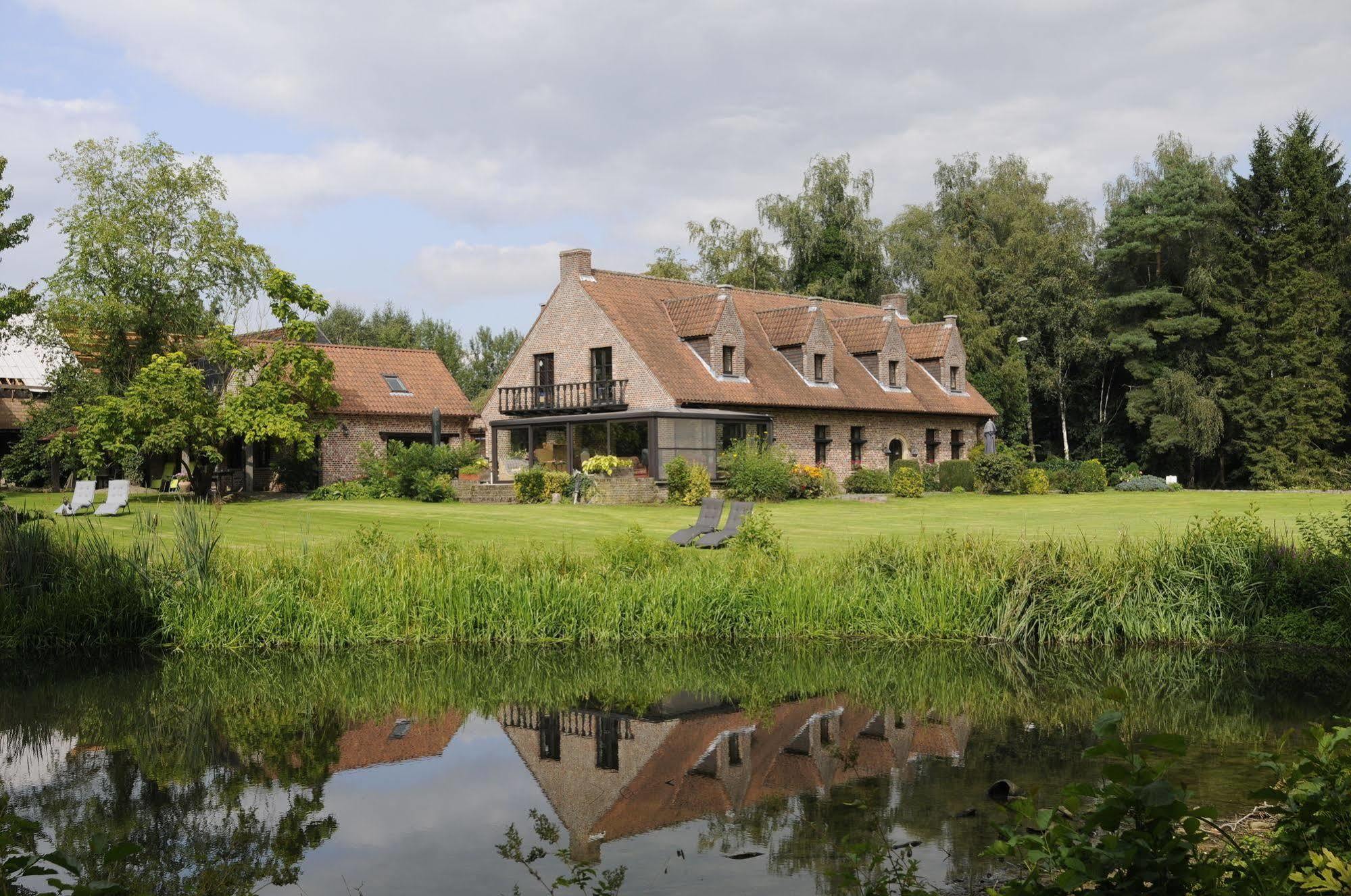 'T Vijverhof Villa Viane Exterior photo